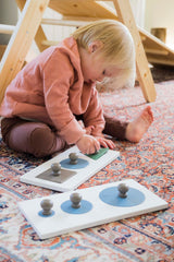 Rompecabezas con forma de madera maciza Montessori - Círculos en varios tamaños - ZuriBoo