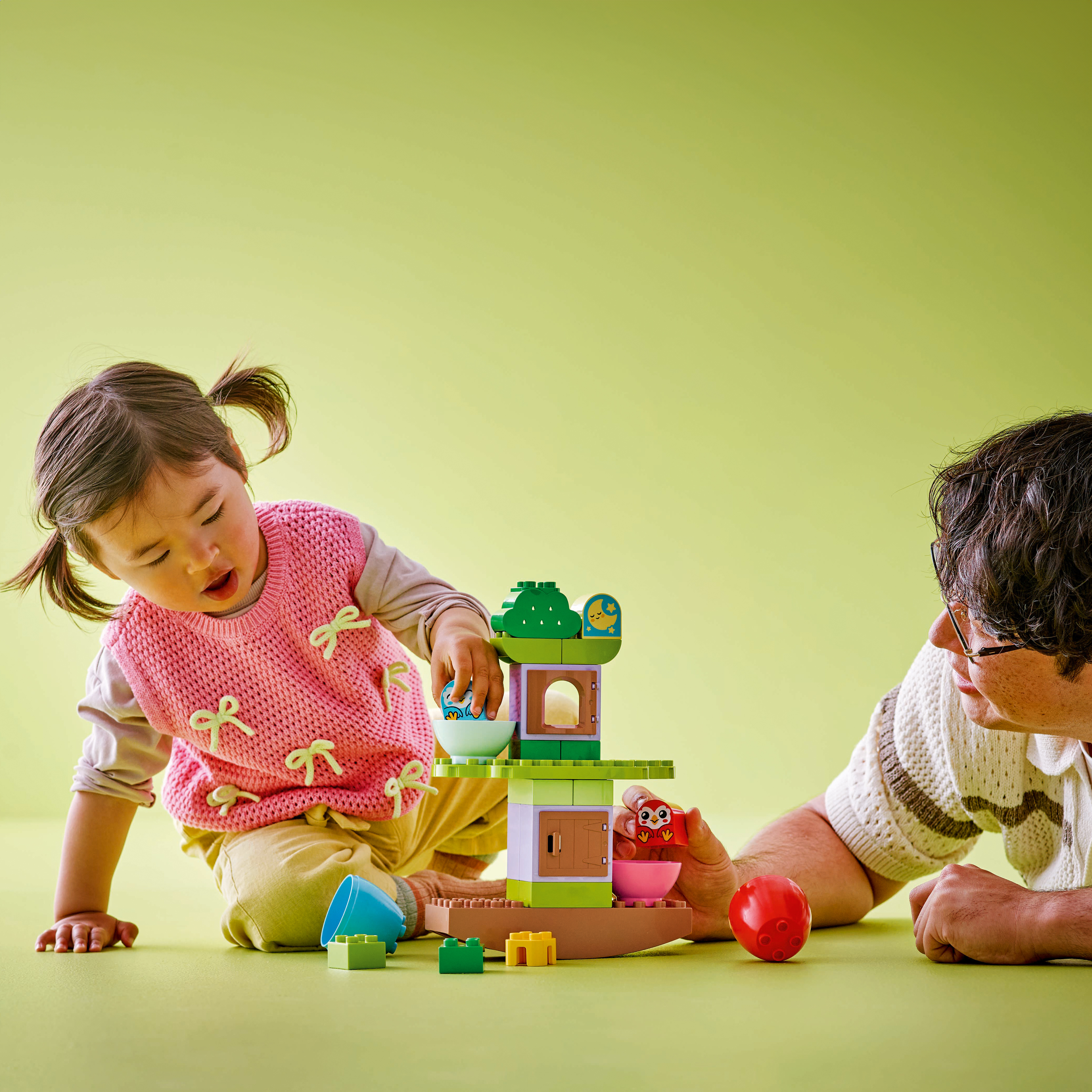 Árbol De Equilibrio Y Apilamiento Lego Duplo