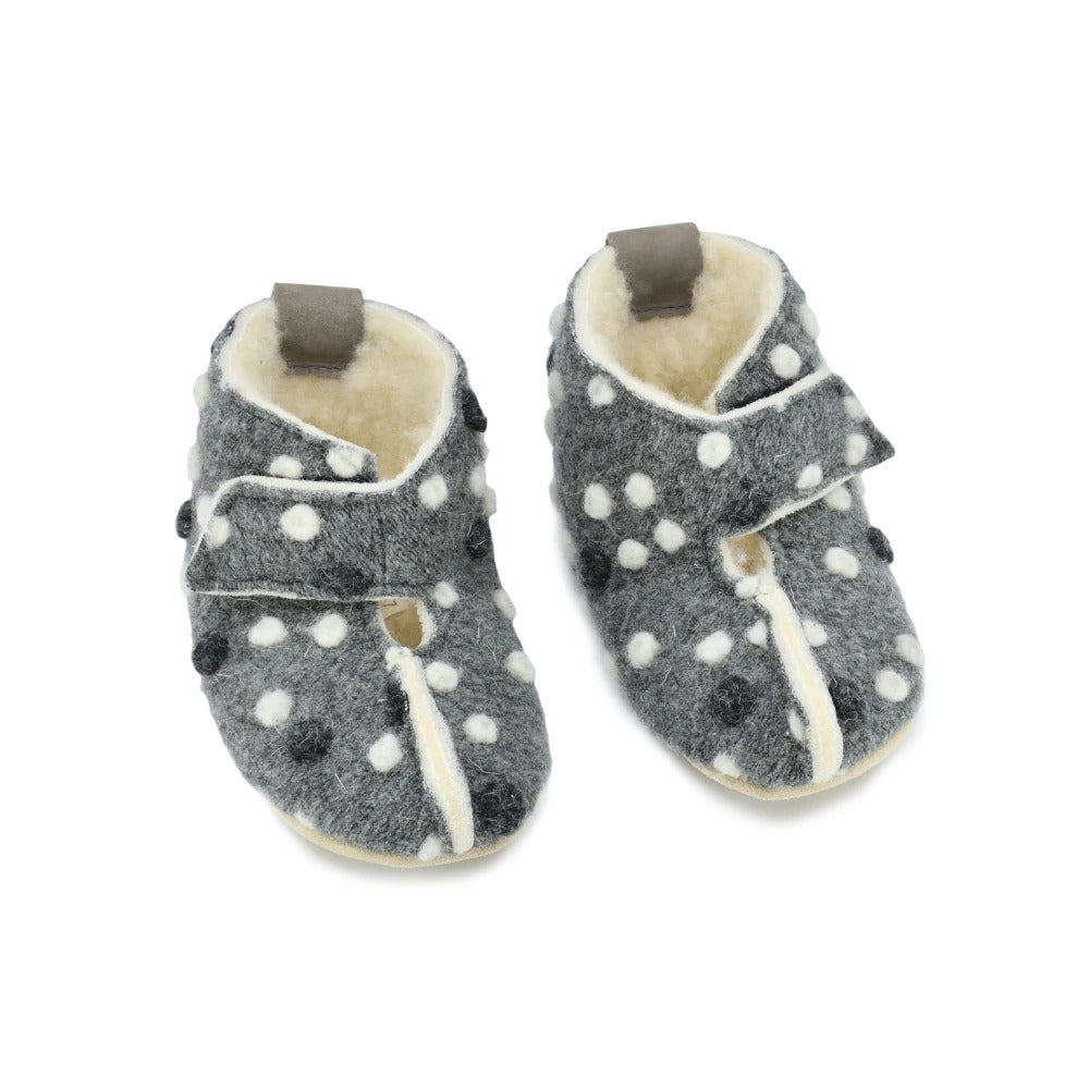 Pantuflas Infantiles de Fieltro y Lana de Oveja Natural KAKU Puntos Gris - ZuriBoo